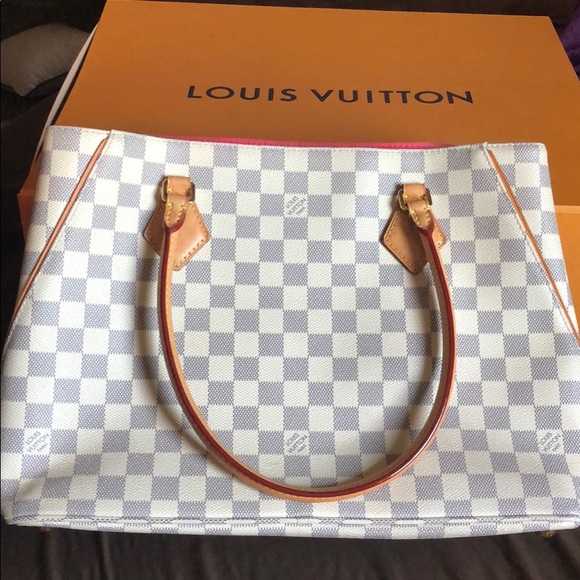 Louis Vuitton Handbags - TRADE FOR MAKUSHE ONLY